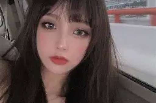 央视表态后给冯小刚走面的韩红底裤都被扒没了
